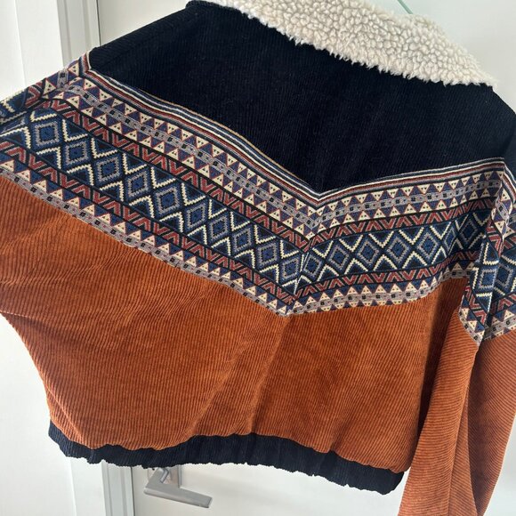 Zaful Faux Shearling Bomber Jacket - Picture 2 of 8